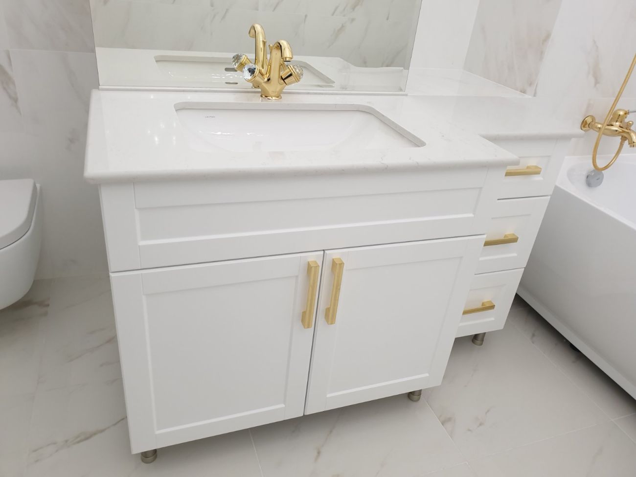 Mobilier pentru baie #1110 (or. Chisinau)
