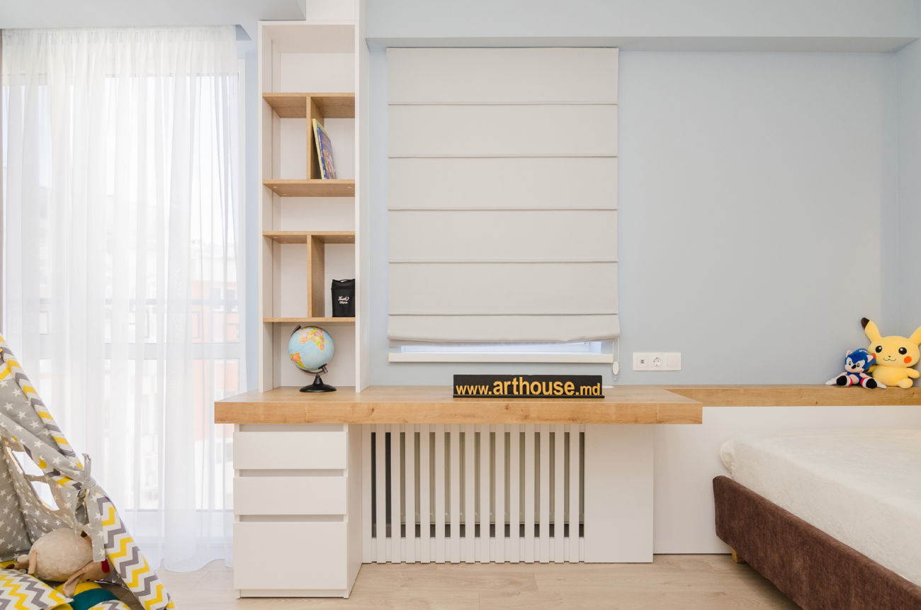 Masa cu ecran pentru radiatorul de încălzire #4016